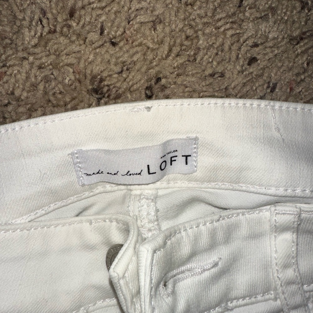 Loft white jeans! Style curvy kick crop